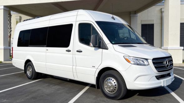 portsmouth airport sprinter van service