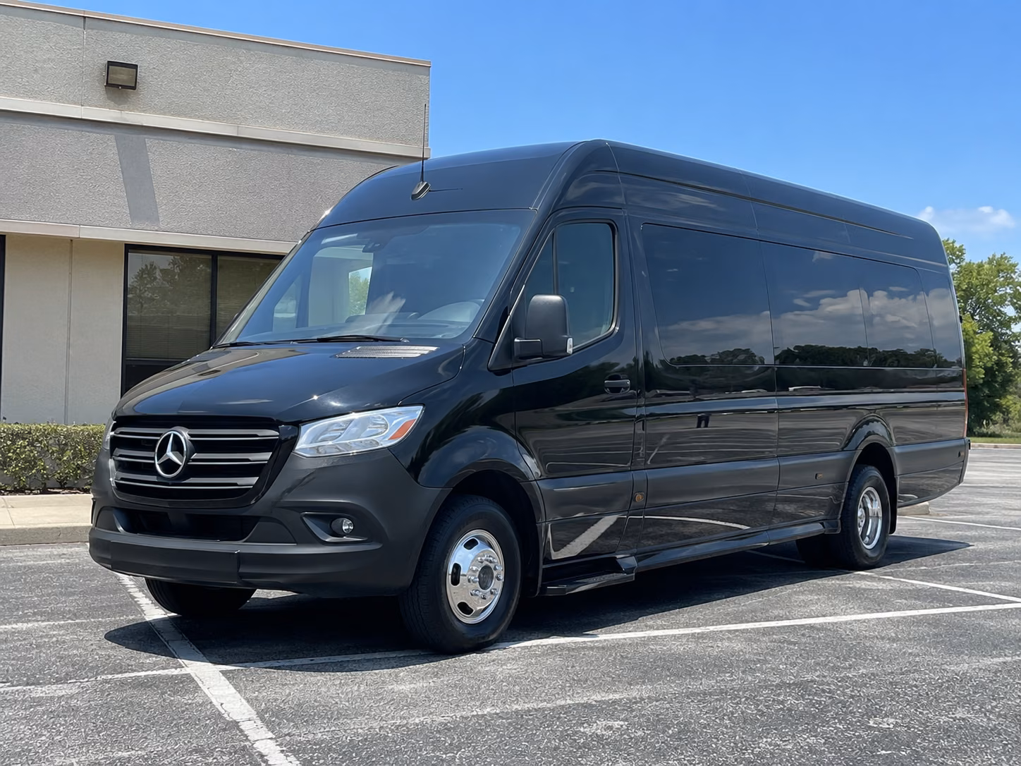 norfolk 20 passenger sprinter van
